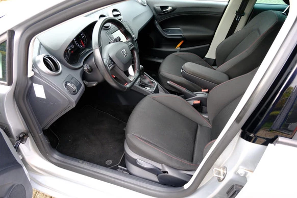 SEAT Ibiza - Afbeelding 2 van 30