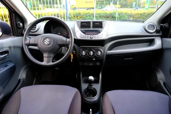Suzuki Alto - Afbeelding 11 van 26