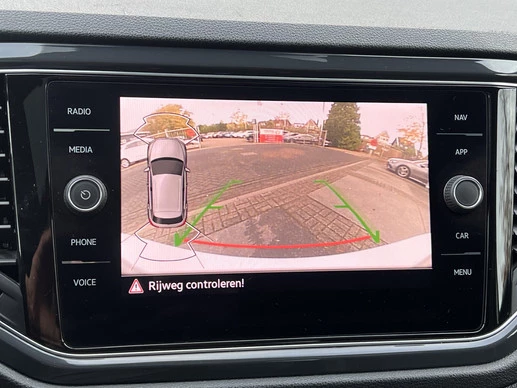 Volkswagen T-Roc - Afbeelding 16 van 30