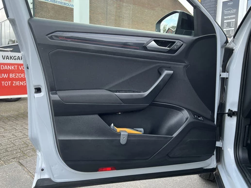 Volkswagen T-Roc - Afbeelding 20 van 30