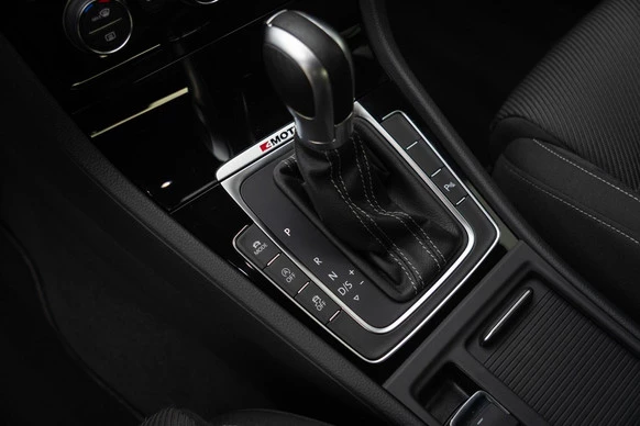 Volkswagen Golf - Afbeelding 19 van 30
