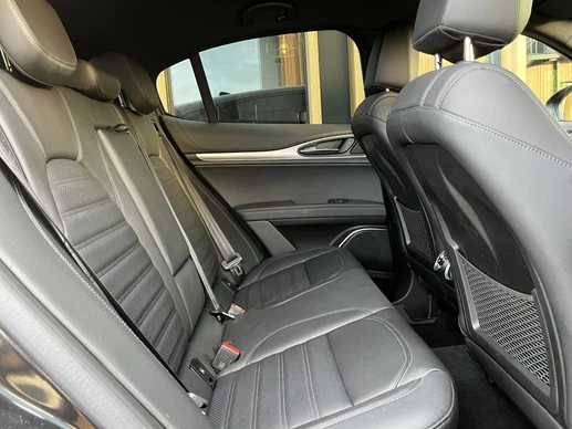 Alfa Romeo Stelvio - Afbeelding 30 van 30