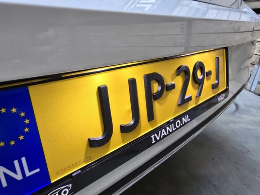 Volkswagen Golf - Afbeelding 17 van 22