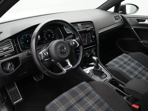 Volkswagen Golf - Afbeelding 2 van 30