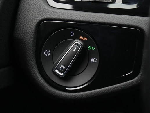 Volkswagen Golf - Afbeelding 25 van 30