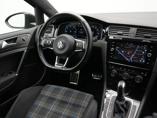 Volkswagen Golf - Afbeelding 29 van 30