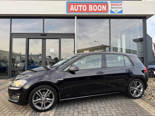 Volkswagen Golf - Afbeelding 1 van 30