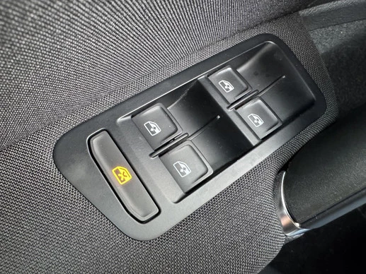 Volkswagen Golf - Afbeelding 18 van 30