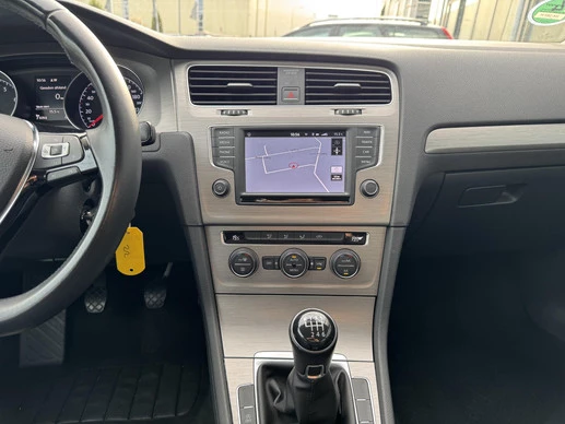 Volkswagen Golf - Afbeelding 27 van 30