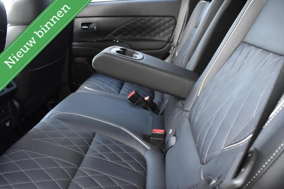 Mitsubishi Outlander - Afbeelding 14 van 27