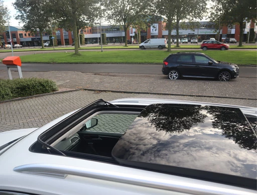 Volkswagen Tiguan - Afbeelding 9 van 30
