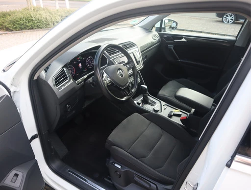 Volkswagen Tiguan - Afbeelding 21 van 30
