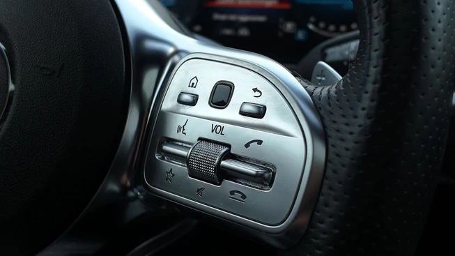 Mercedes-Benz EQC - Afbeelding 18 van 28