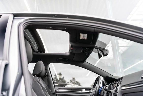 Volkswagen Golf - Afbeelding 27 van 30