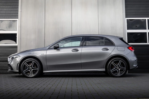 Mercedes-Benz A-Klasse - Afbeelding 2 van 30