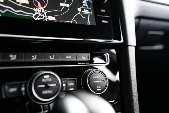 Volkswagen Golf - Afbeelding 23 van 30