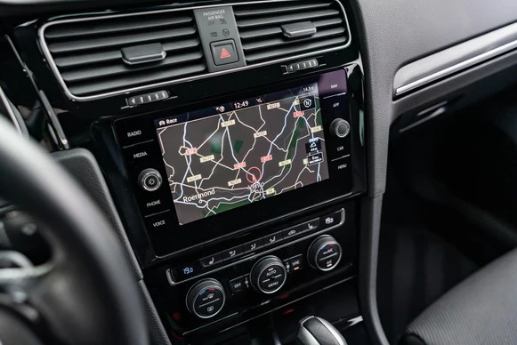 Volkswagen Golf - Afbeelding 24 van 30