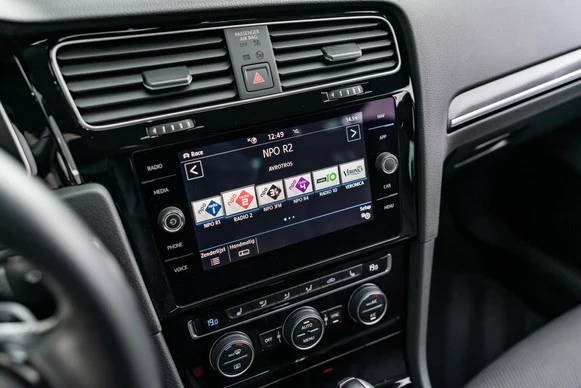 Volkswagen Golf - Afbeelding 25 van 30