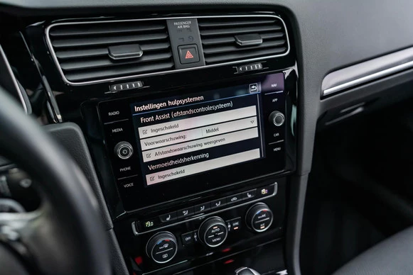 Volkswagen Golf - Afbeelding 28 van 30