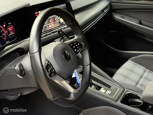 Volkswagen Golf - Afbeelding 22 van 26