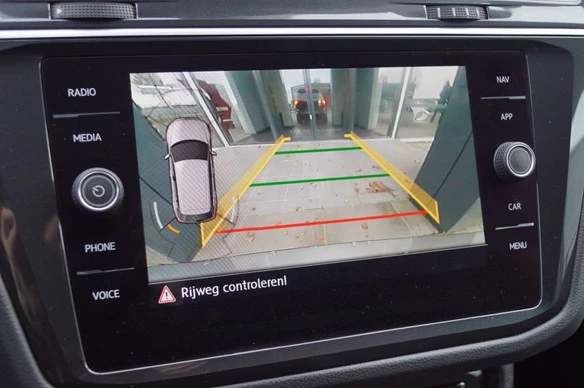 Volkswagen Tiguan - Afbeelding 13 van 30