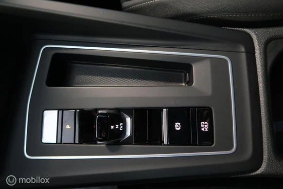 Volkswagen Golf - Afbeelding 18 van 30