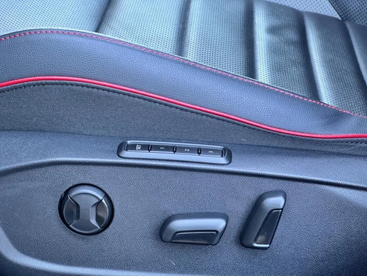 Volkswagen Golf - Afbeelding 13 van 23