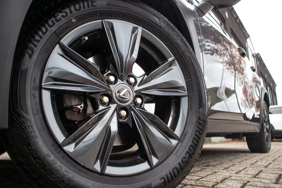 Lexus UX - Afbeelding 13 van 30