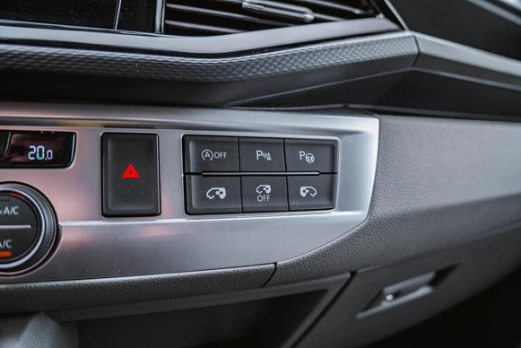 Volkswagen Caravelle - Afbeelding 22 van 30