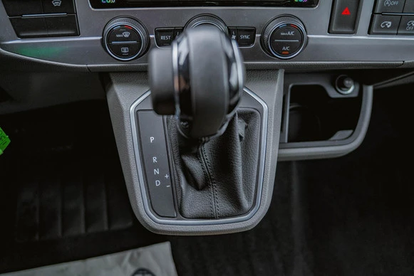 Volkswagen Caravelle - Afbeelding 24 van 30