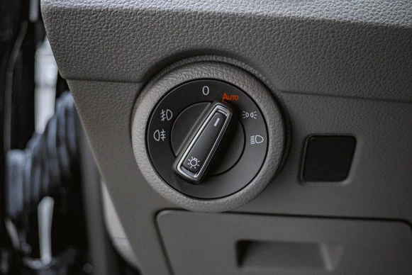 Volkswagen Caravelle - Afbeelding 26 van 30