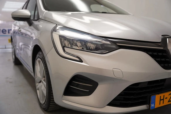 Renault Clio - Afbeelding 28 van 30