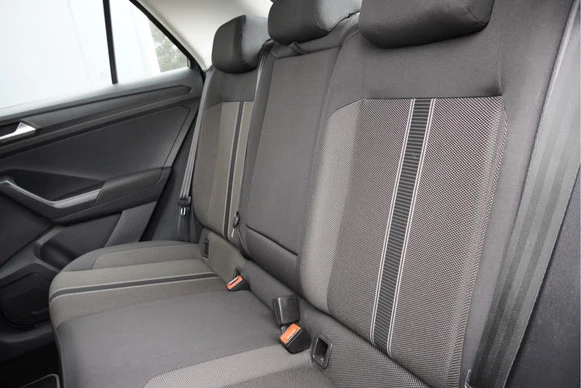 Volkswagen T-Roc - Afbeelding 12 van 17
