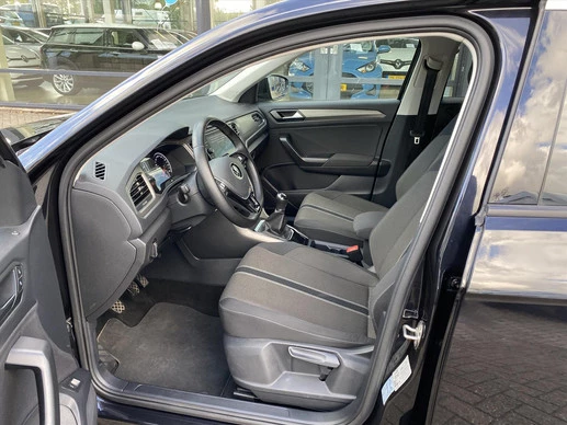 Volkswagen T-Roc - Afbeelding 14 van 30