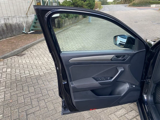 Volkswagen T-Roc - Afbeelding 15 van 30