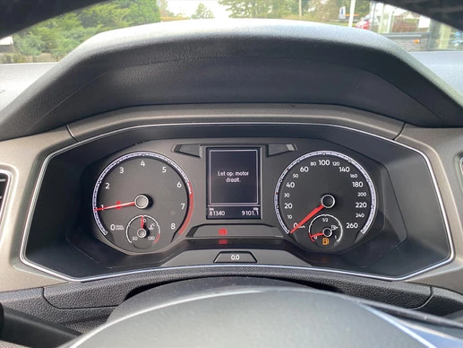 Volkswagen T-Roc - Afbeelding 17 van 30