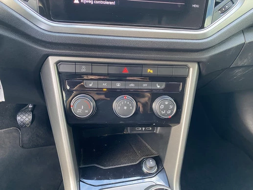 Volkswagen T-Roc - Afbeelding 27 van 30