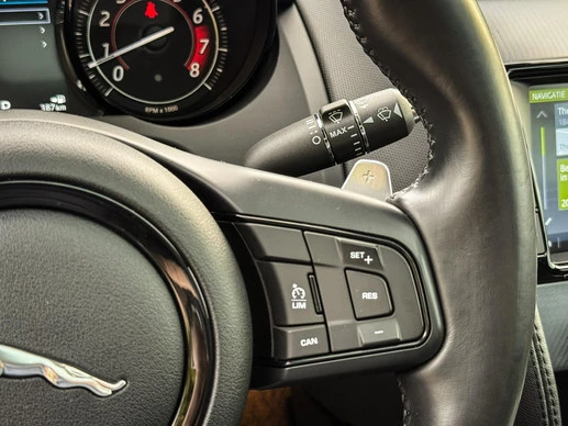 Jaguar F-Type - Afbeelding 12 van 30