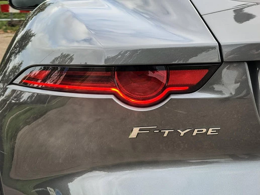 Jaguar F-Type - Afbeelding 23 van 30