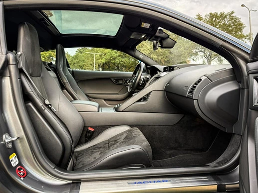 Jaguar F-Type - Afbeelding 29 van 30