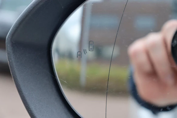 Opel Astra - Afbeelding 20 van 26