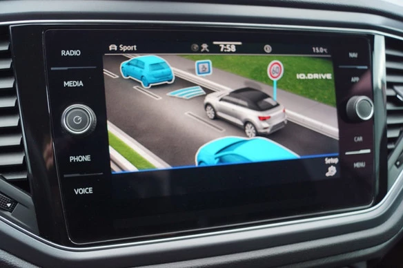 Volkswagen T-Roc - Afbeelding 21 van 30