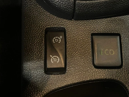 Renault Clio - Afbeelding 18 van 26