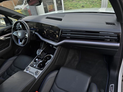 Volkswagen Touareg - Afbeelding 28 van 30