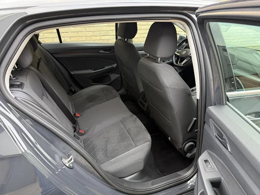 Volkswagen Golf - Afbeelding 18 van 30