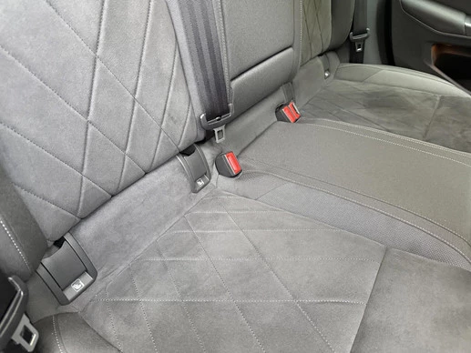 Volkswagen Golf - Afbeelding 21 van 30