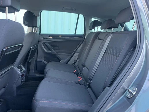 Volkswagen Tiguan - Afbeelding 18 van 24