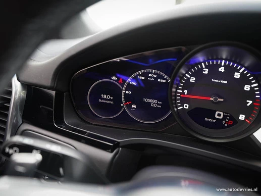 Porsche Cayenne - Afbeelding 19 van 30