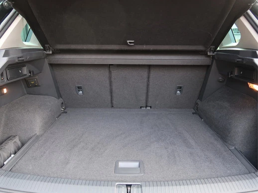 Volkswagen Tiguan - Afbeelding 18 van 30
