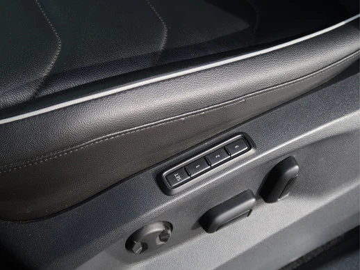 Volkswagen Tiguan - Afbeelding 28 van 30